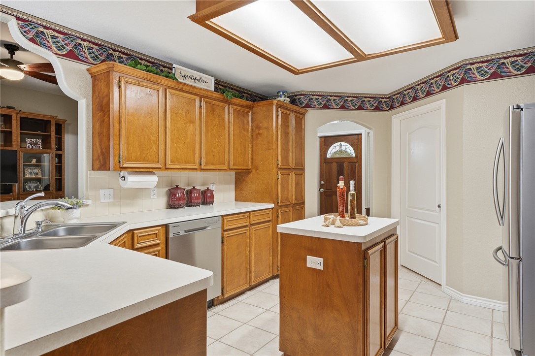 3468 Wayne Circle Ingleside, TX 78362 - Photo 14 of 38