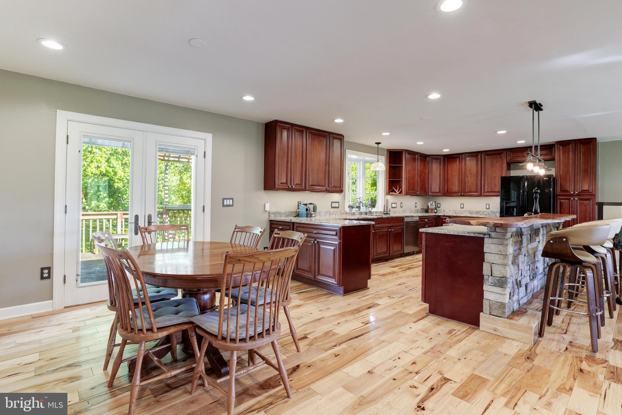 17550 Tranquility Road Purcellville, VA 20132 - Photo 13 of 60