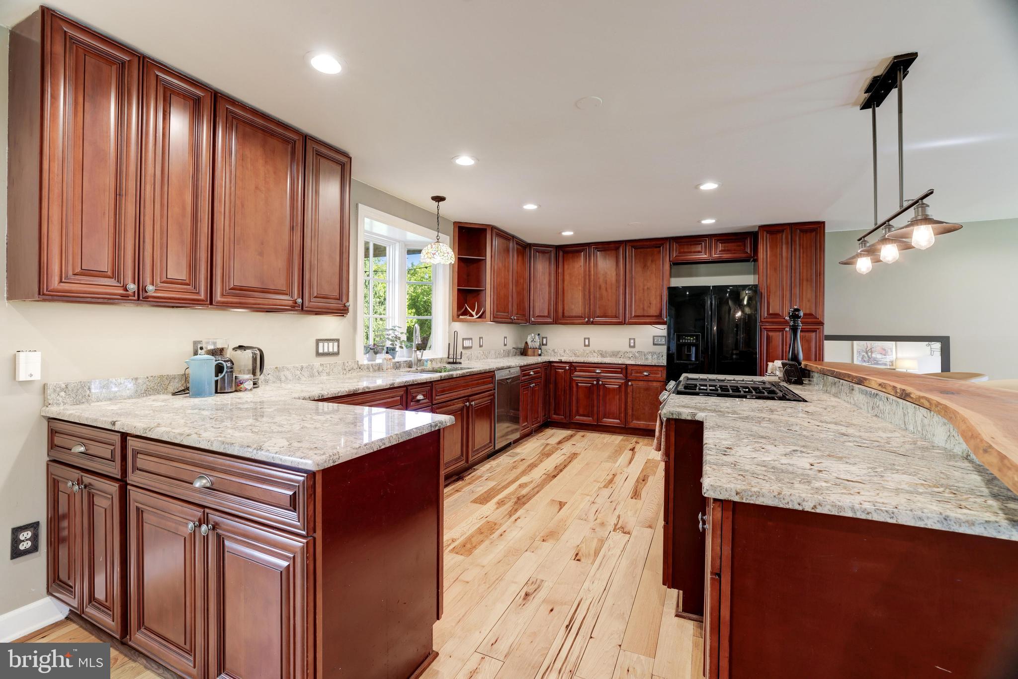 17550 Tranquility Road Purcellville, VA 20132 - Photo 16 of 60