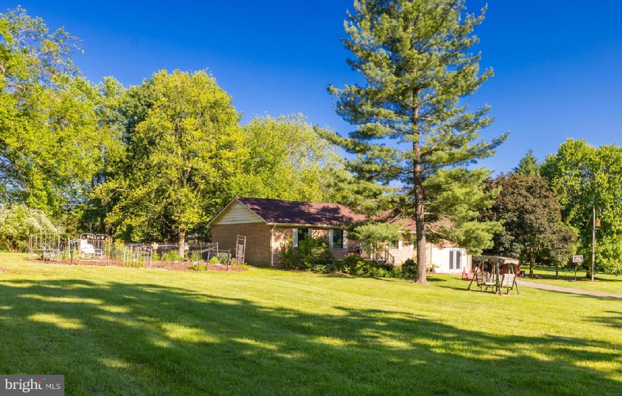 17550 Tranquility Road Purcellville, VA 20132 - Photo 5 of 60
