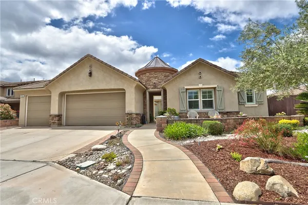 $998,000 | 1931 James Gaynor Street, Fallbrook, CA 92028