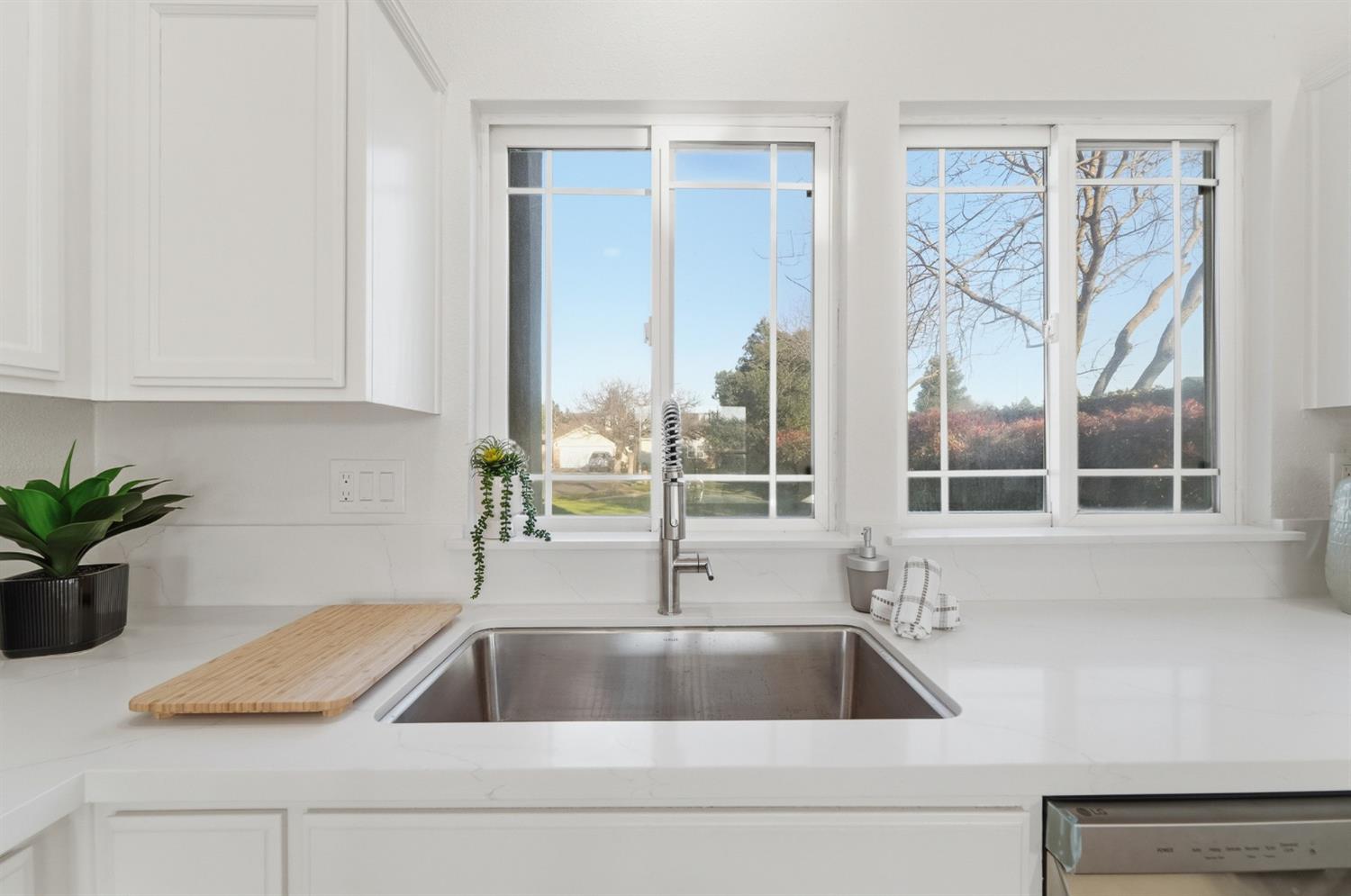 2031 Draft Court Turlock, CA 95380 - Photo 12 of 50