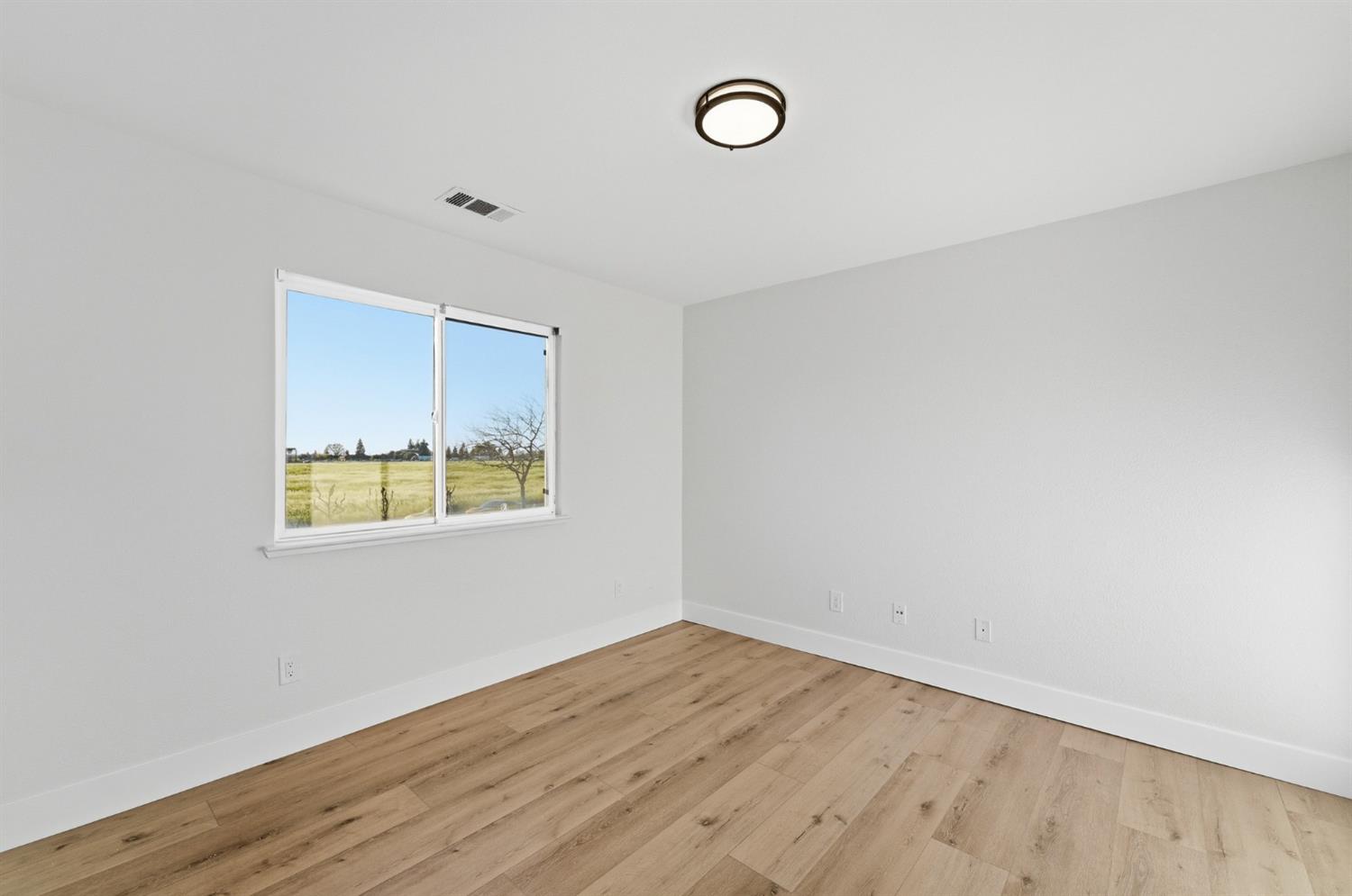 2031 Draft Court Turlock, CA 95380 - Photo 34 of 50