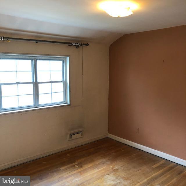 1044 Craftswood Road Baltimore, MD 21228 - Photo 8 of 12