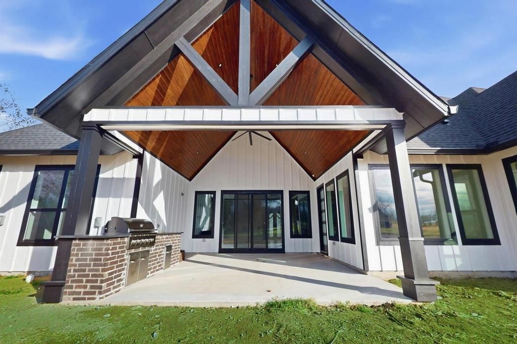 1860 Old Telico Road Ennis, TX 75119 - Photo 33 of 40 a front view of house with yard