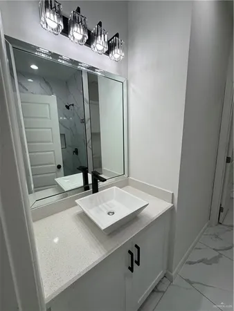 $1,250 | 1309 Valle Vista Street, Unit 3, San Juan, TX 78589