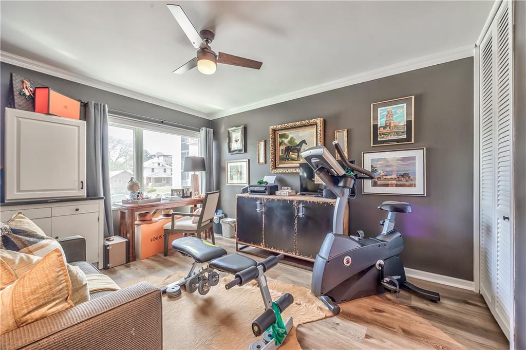 4545 Wornall Road, Unit 101 Kansas City, MO 64111 - Photo 20 of 27