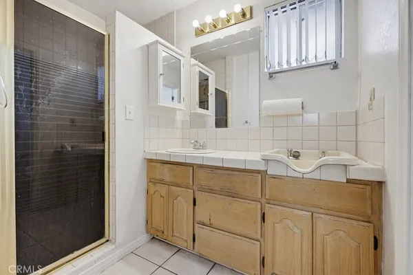 $1,299,000 | 1934 South Robert Lane, Anaheim, CA 92802