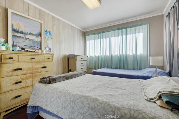 $1,299,000 | 1934 South Robert Lane, Anaheim, CA 92802