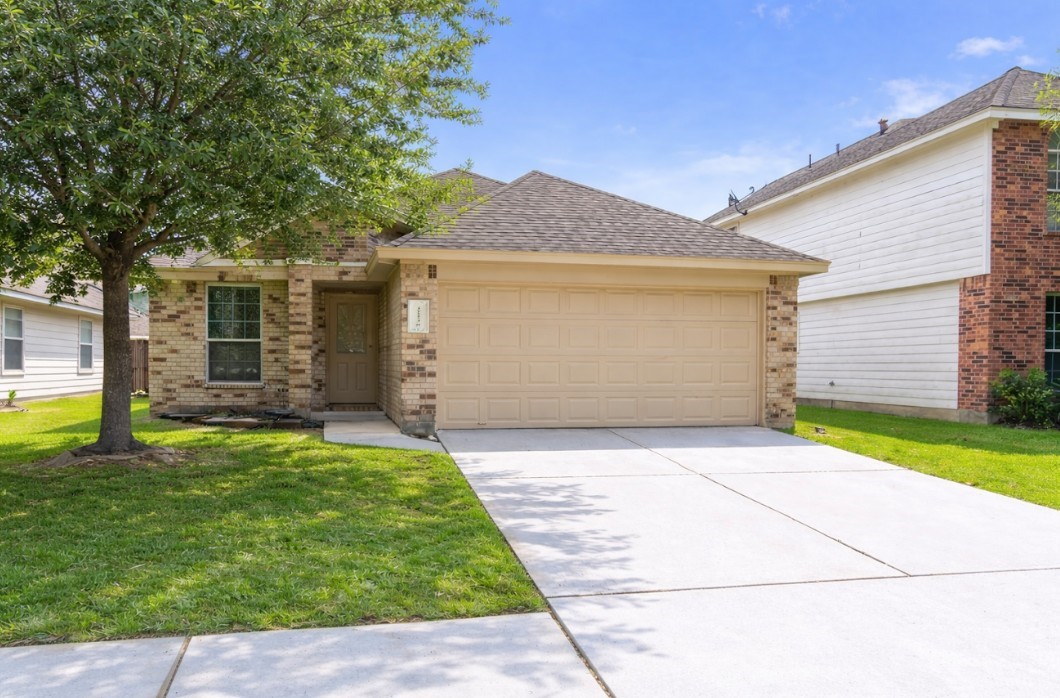 21530 Falvel Lake Drive Spring, TX 77388 - Photo 3 of 11