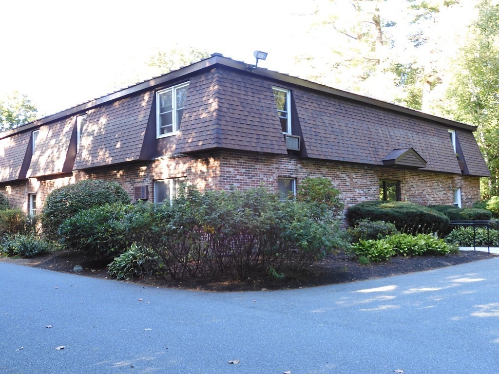 15 Lawrence Road, Unit 30 Rowley, MA 01969 - Photo 1 of 16