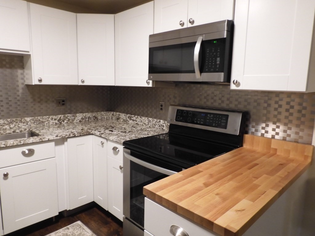15 Lawrence Road, Unit 30 Rowley, MA 01969 - Photo 4 of 16