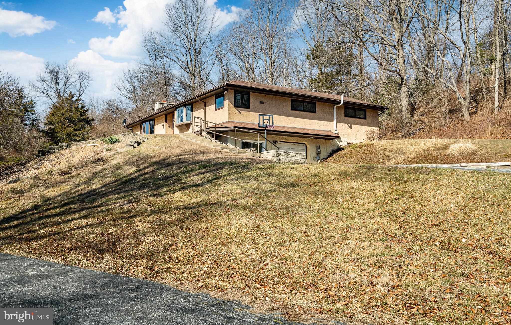 319 South Bonsall Road Coatesville, PA 19320 - Photo 2 of 58 Gallery Image 2