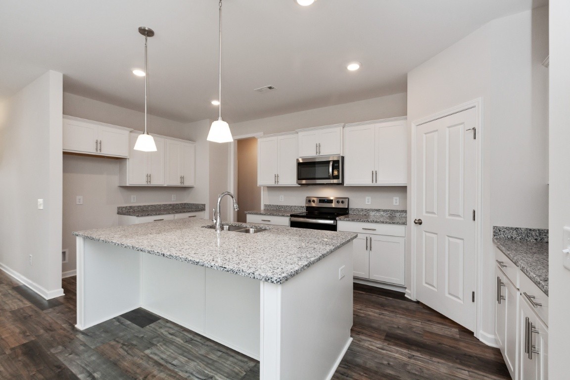 655 Castle Road Mount Juliet, TN 37122 - Photo 16 of 31