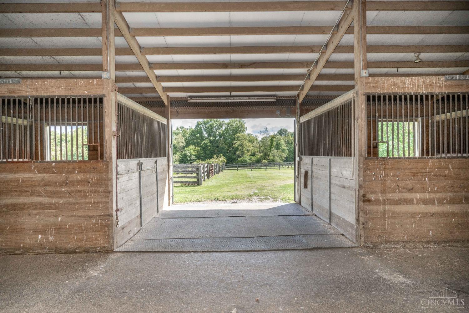 3476 Twin Bridges Road Williamsburg, OH 45176 - Photo 16 of 98