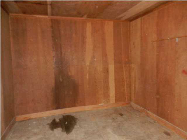 415 East Ridgeway Street Jackson, MS 39206 - Photo 25 of 25 inside of workshop/garage