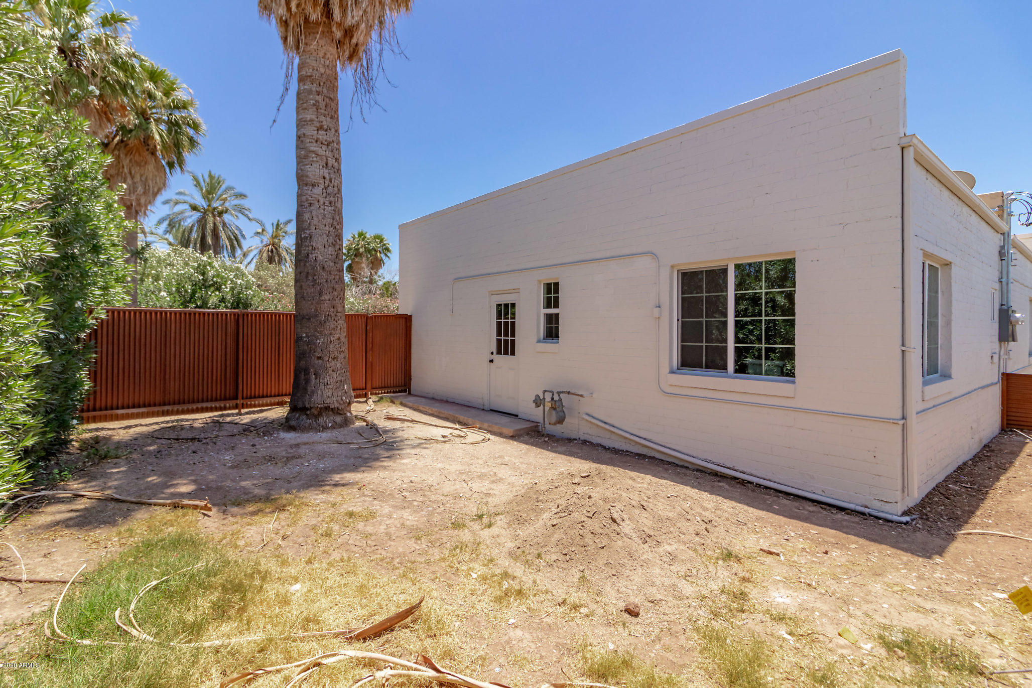 1649 East Oak Street, Unit 8 Phoenix, AZ 85006 - Photo 17 of 18 016-1649EOakSTUnit1-Phoenix-AZ-85006-sma
