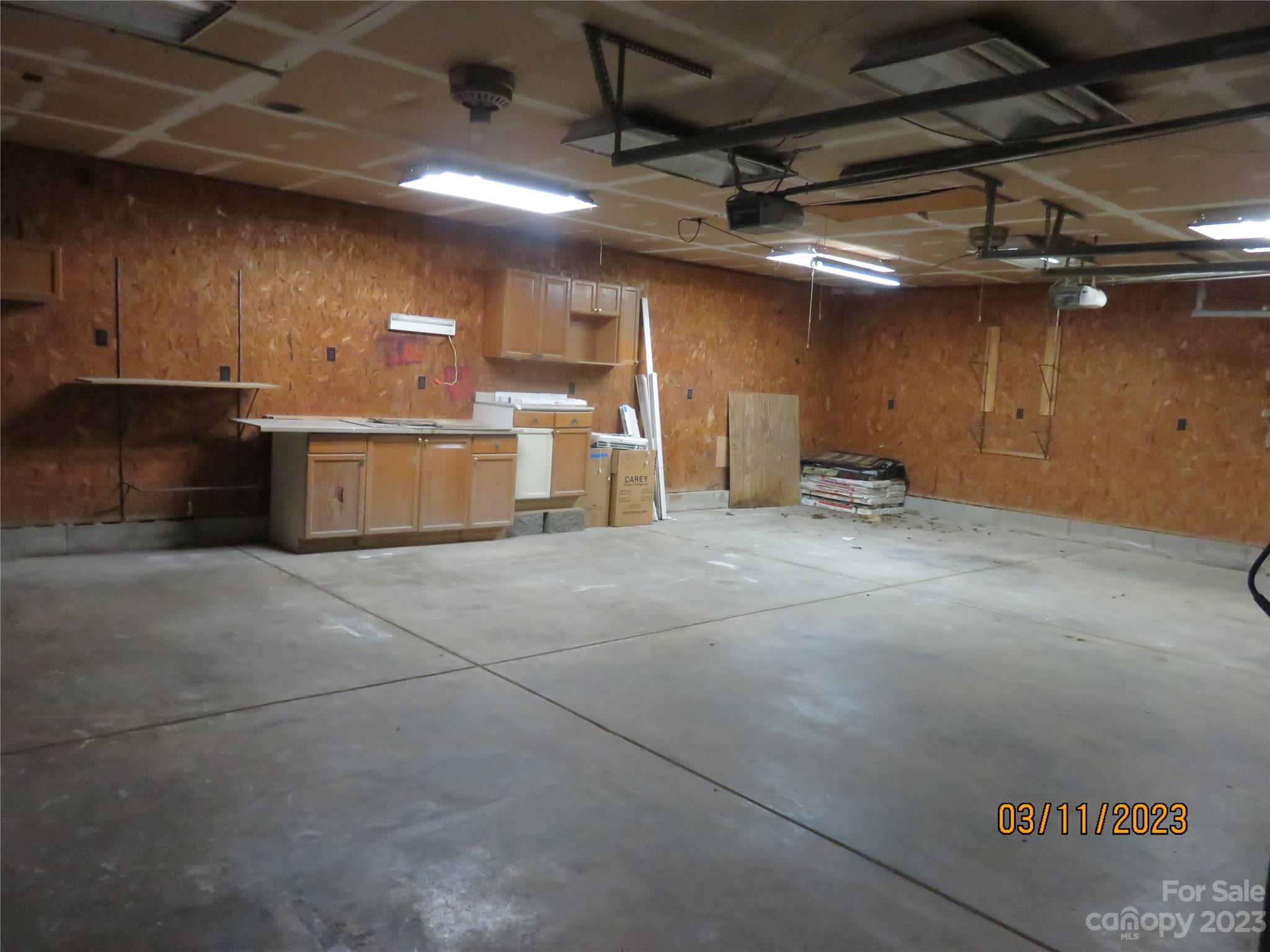 514 Marvin Road Indian Land, SC 29707 - Photo 4 of 40 a view of a garage