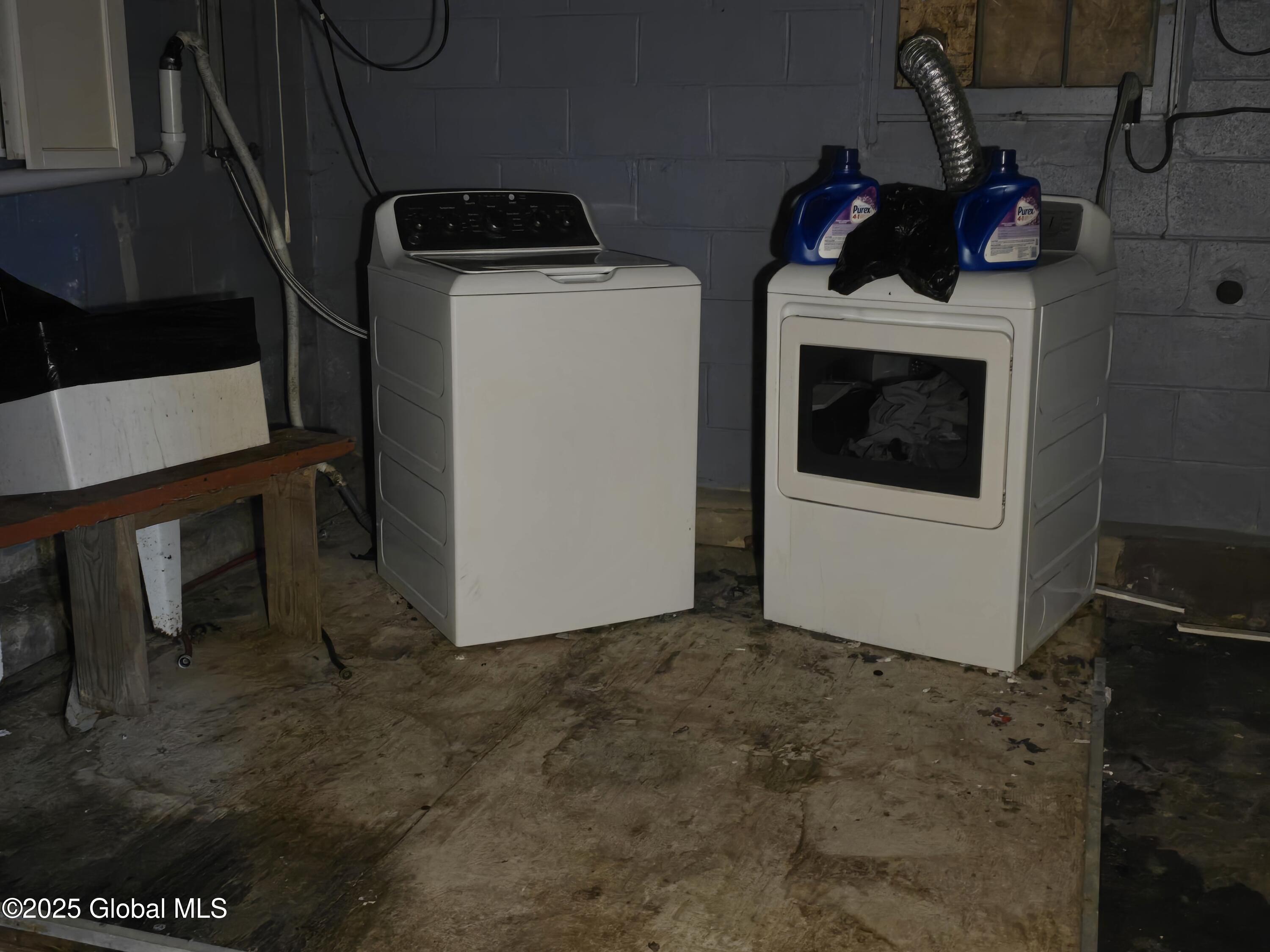 1820 Wagner Street Schenectady, NY 12303 - Photo 17 of 24 1820 - W&D