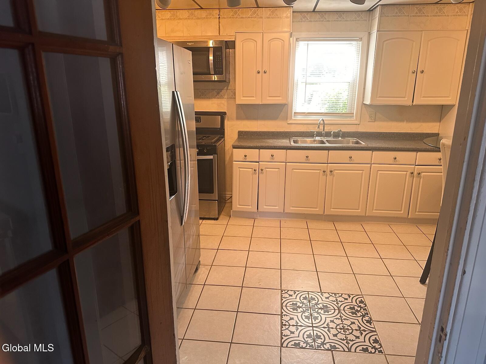 1820 Wagner Street Schenectady, NY 12303 - Photo 5 of 24 1820 Wagner - Kit 03