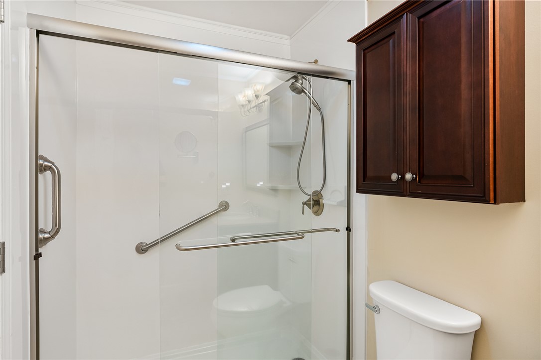 1402 Leeward Road Anderson, SC 29625 - Photo 18 of 50 Primary Bathroom