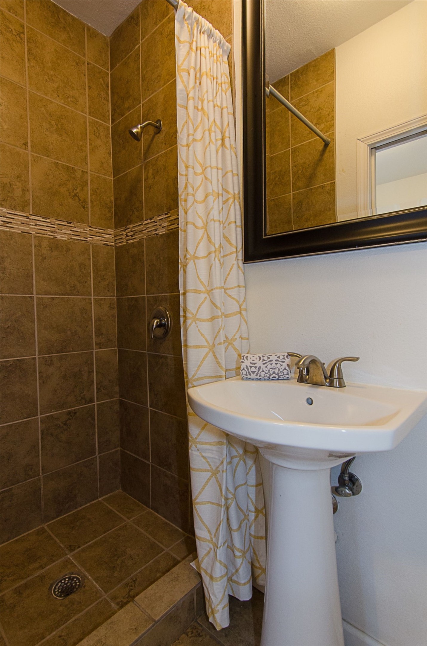 2529 Rio Grande Street, Unit 39 Austin, TX 78705 - Photo 19 of 25