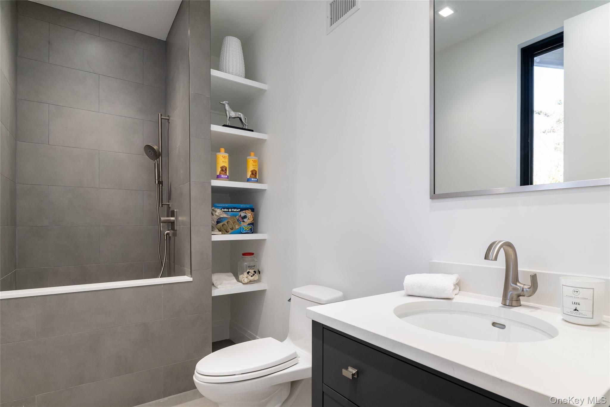 144 Wendover Road Rye, NY 10580 - Photo 18 of 33 First floor powder room w/ dog bath