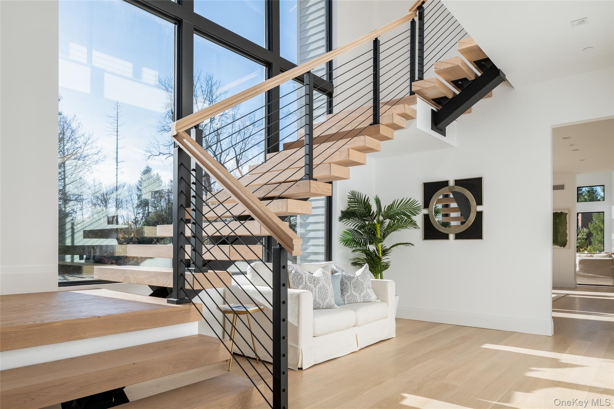 144 Wendover Road Rye, NY 10580 - Photo 4 of 33