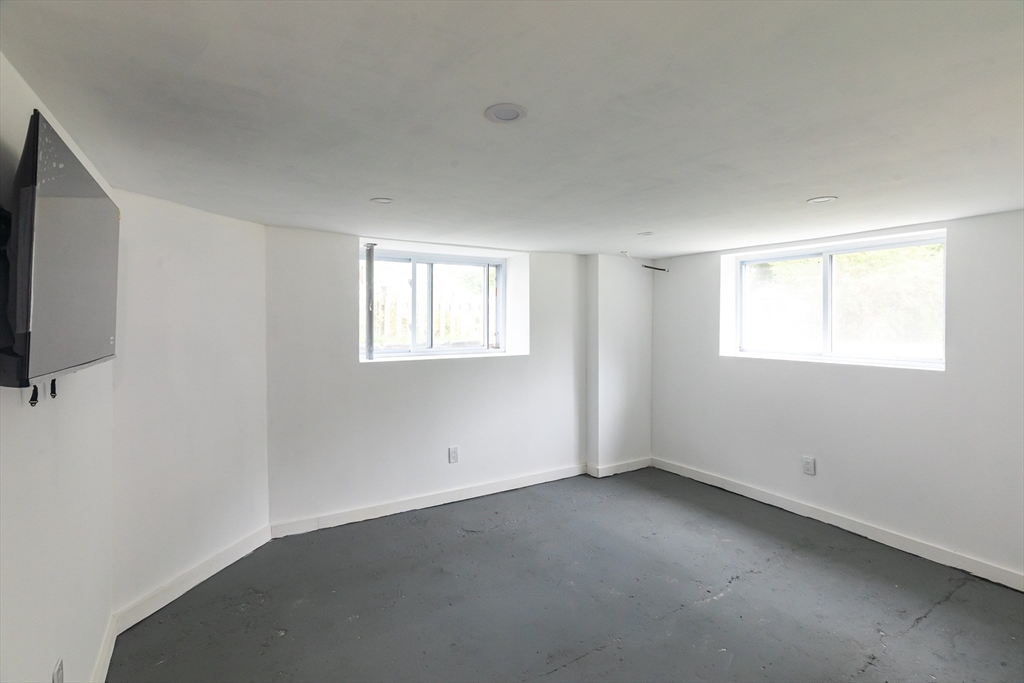 24 A Purchase Street Danvers, MA 01923 - Photo 17 of 23