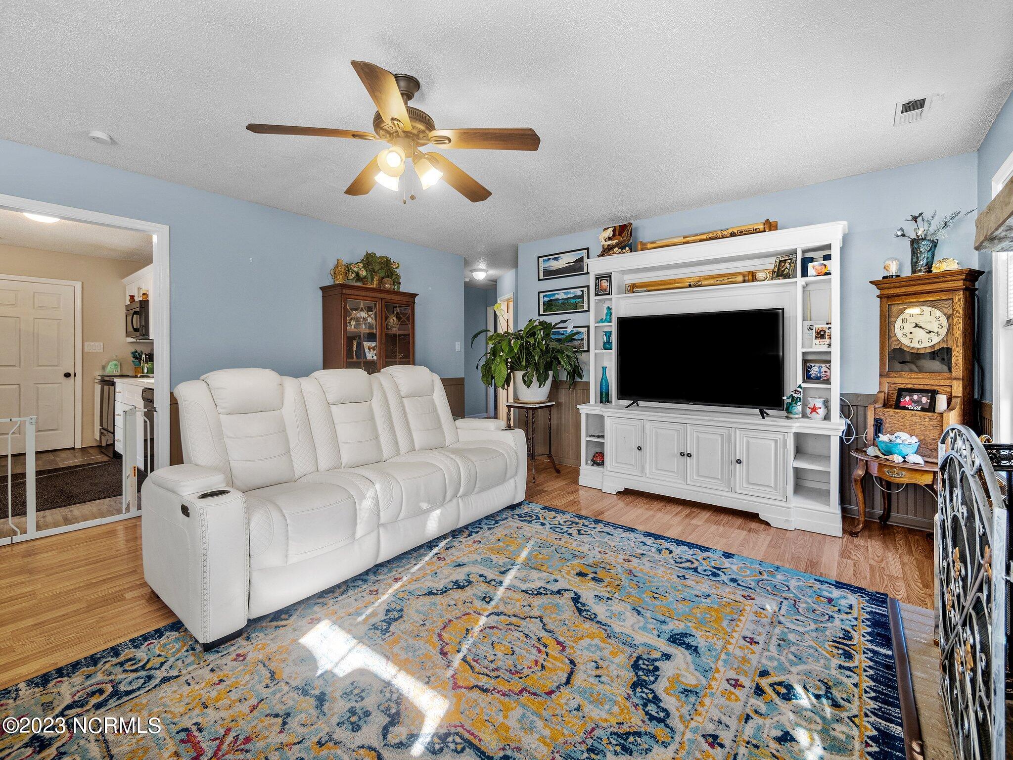 312 Riggs Road Hubert, NC 28539 - Photo 12 of 36 37-web-or-mls-PA249222