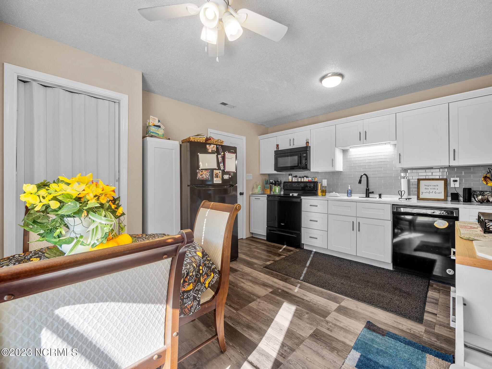 312 Riggs Road Hubert, NC 28539 - Photo 18 of 36 44-web-or-mls-PA249267