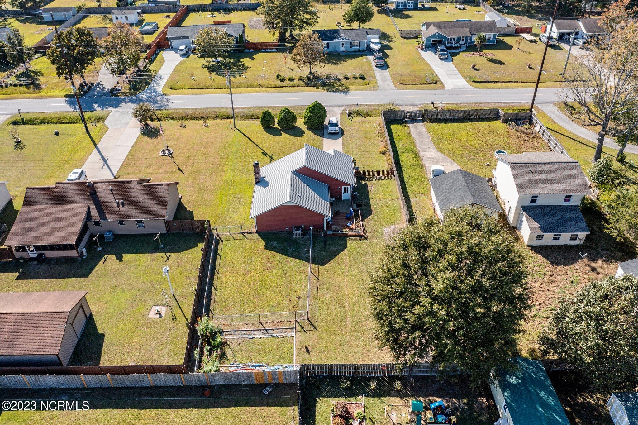 312 Riggs Road Hubert, NC 28539 - Photo 6 of 36 6-web-or-mls-DJI_0813