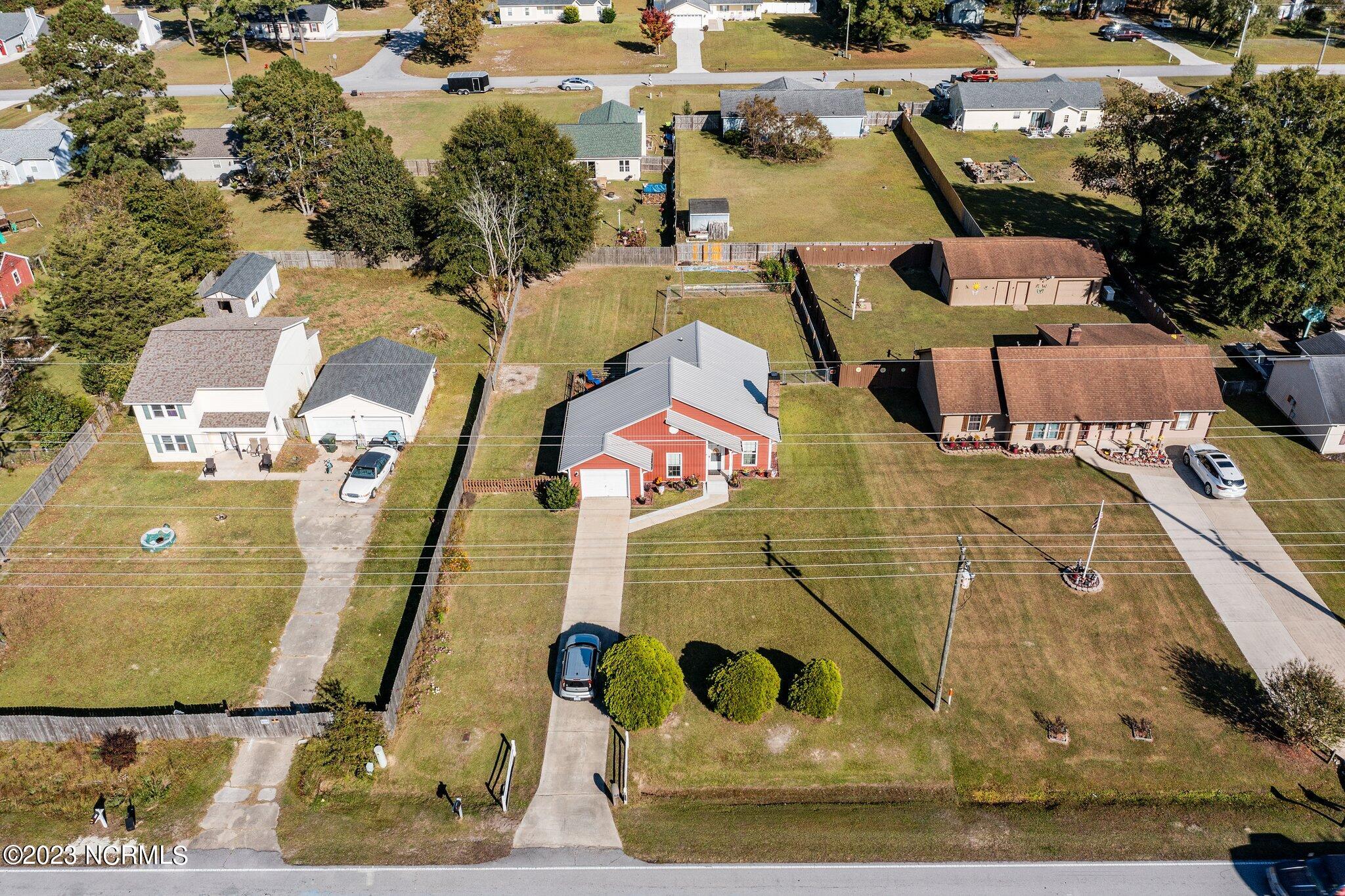 312 Riggs Road Hubert, NC 28539 - Photo 7 of 36 8-web-or-mls-DJI_0815