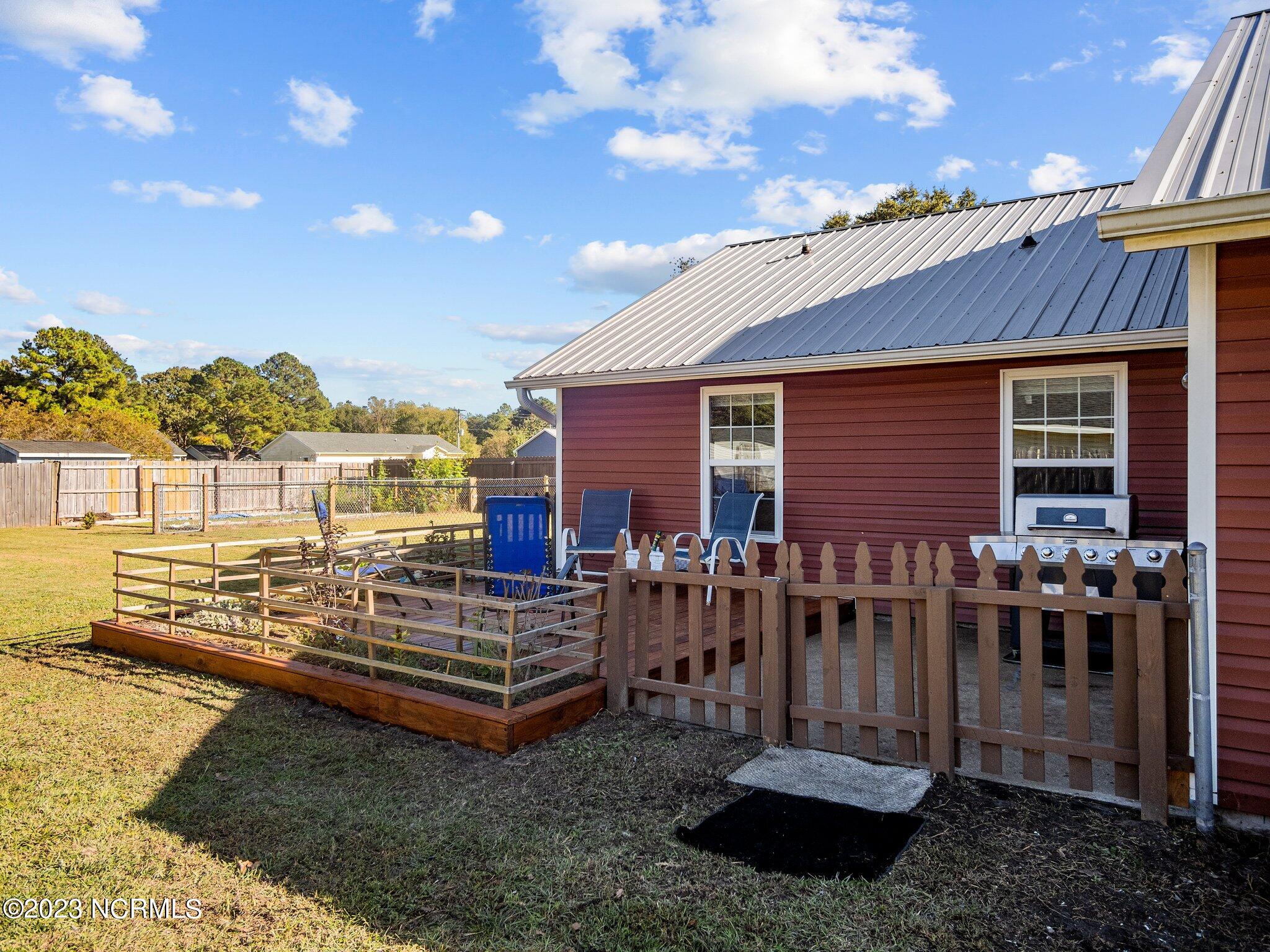 312 Riggs Road Hubert, NC 28539 - Photo 9 of 36 20-web-or-mls-PA249074