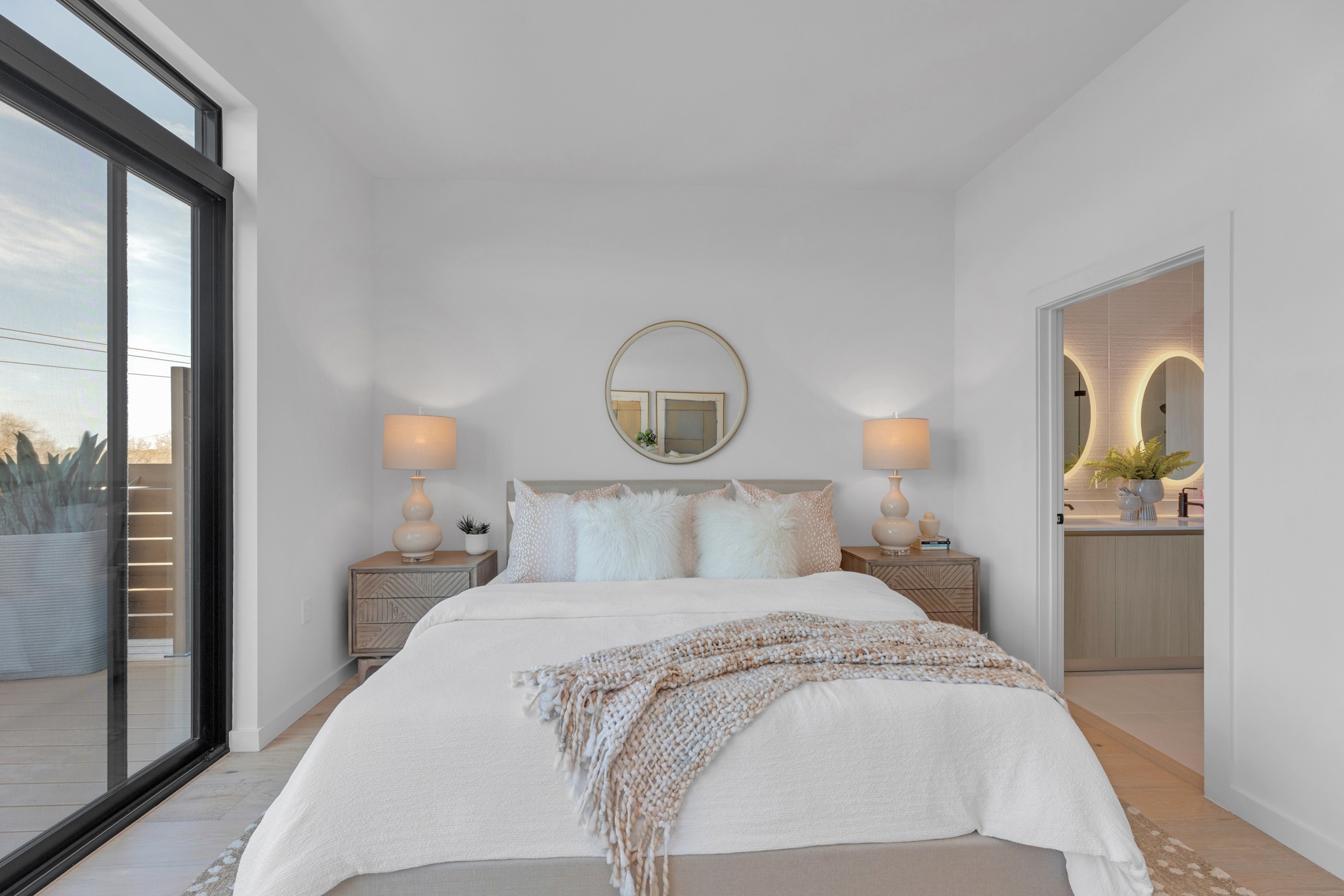 2209 South 1st Street, Unit 403 Austin, TX 78704 - Photo 14 of 40 Primary Bedroom