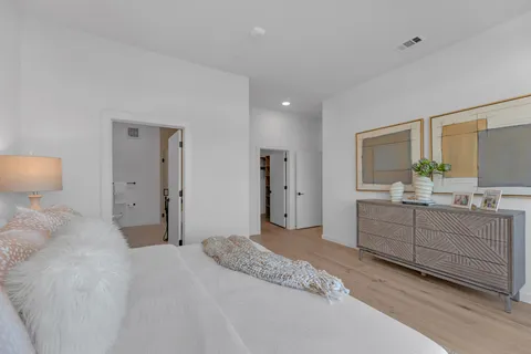 $1,199,000 | 2209 South 1st Street, Unit 403, Austin, TX 78704