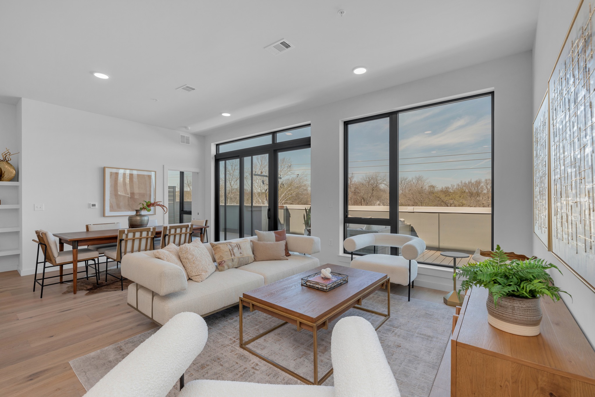 2209 South 1st Street, Unit 403 Austin, TX 78704 - Photo 2 of 40