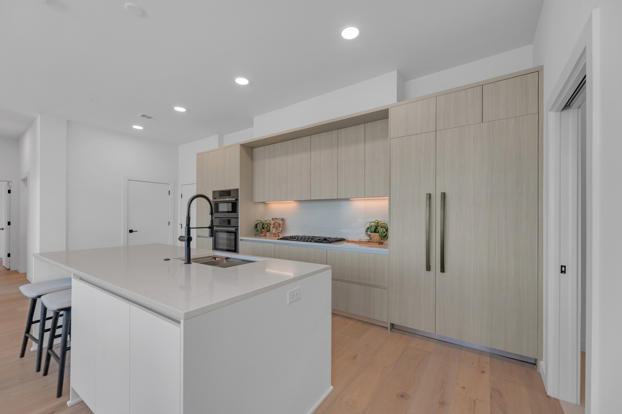 2209 South 1st Street, Unit 403 Austin, TX 78704 - Photo 7 of 40