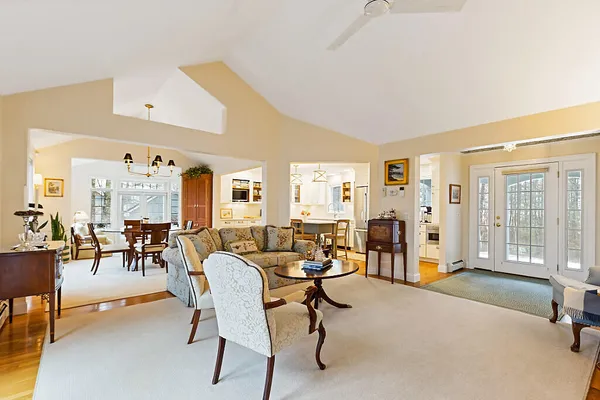 $1,245,000 | 44 Island View Lane, Brunswick, ME 04011