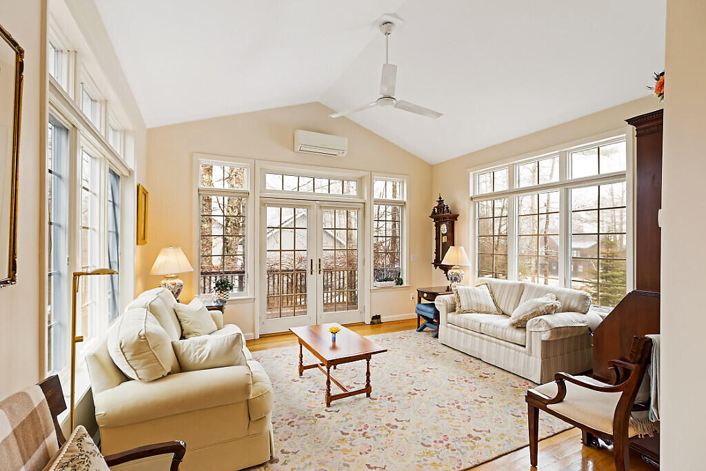 44 Island View Lane Brunswick, ME 04011 - Photo 12 of 67 29_BP5A7624_DxO_mls