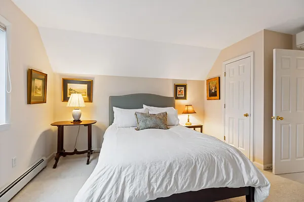 $1,295,000 | 44 Island View Lane, Brunswick, ME 04011