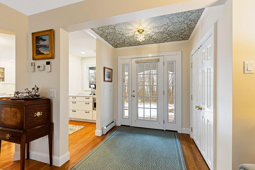 44 Island View Lane Brunswick, ME 04011 - Photo 4 of 67 18_BP5A7591_DxO_mls