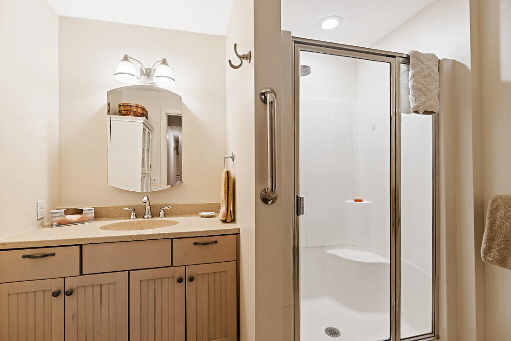 44 Island View Lane Brunswick, ME 04011 - Photo 49 of 67 54_BP5A7699_DxO_mls