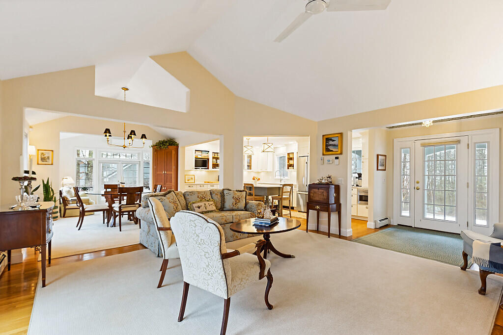 44 Island View Lane Brunswick, ME 04011 - Photo 5 of 67 15_BP5A7582_DxO_mls