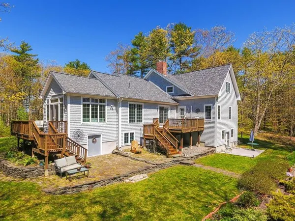 $1,295,000 | 44 Island View Lane, Brunswick, ME 04011