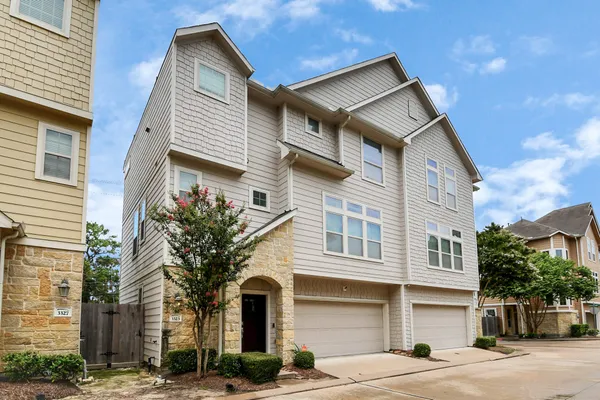 $2,500 | 3323 Home Point Drive, Houston, TX 77091