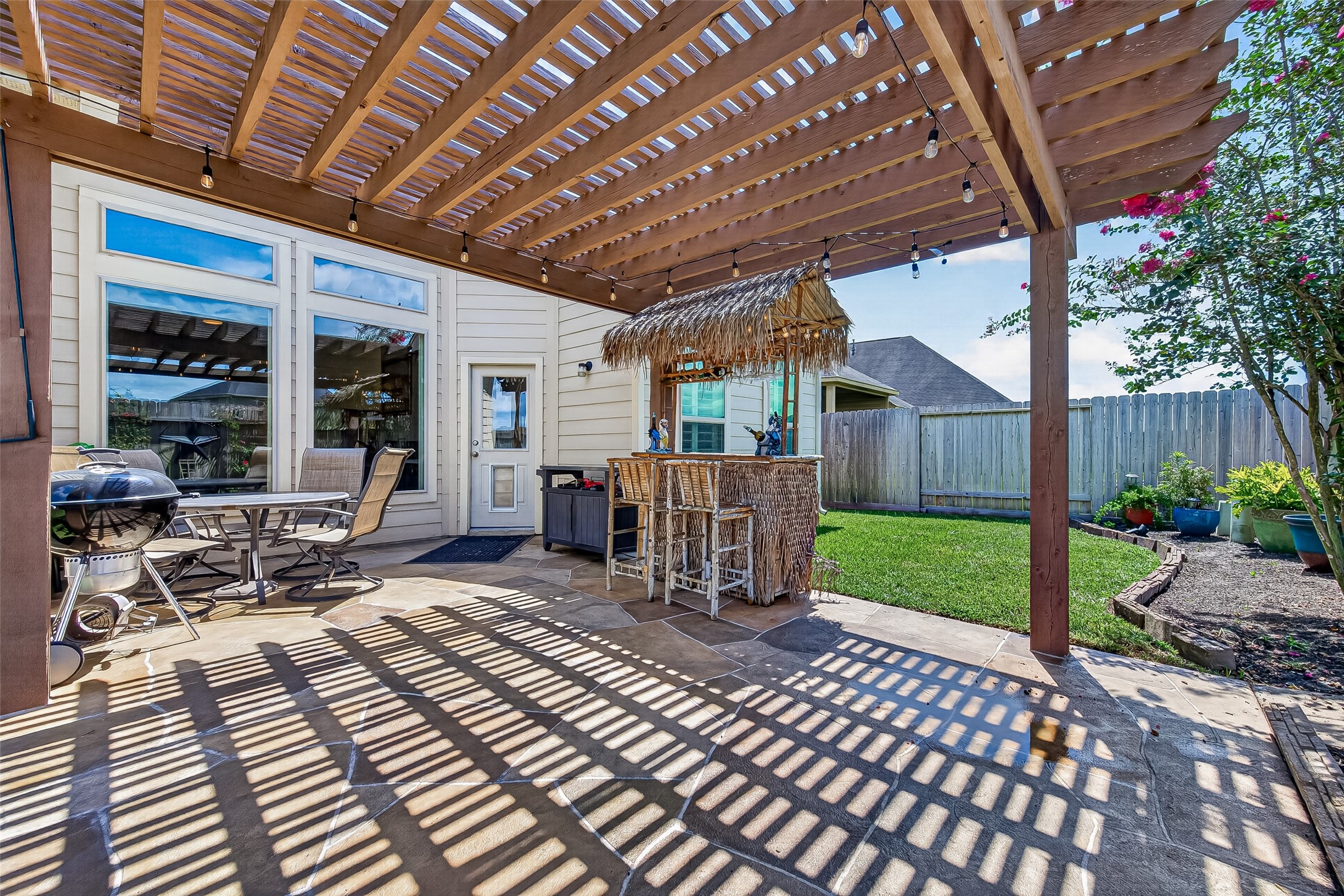 4910 Culver Lane Rosenberg, TX 77471 - Photo 45 of 50 Can you imagine this great space (facing NORTH!) for relaxation and gatherings?