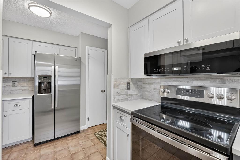 6411 Cromwell Road Lakeland, FL 33809 - Photo 14 of 42