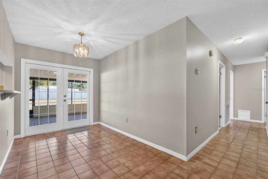 6411 Cromwell Road Lakeland, FL 33809 - Photo 17 of 42