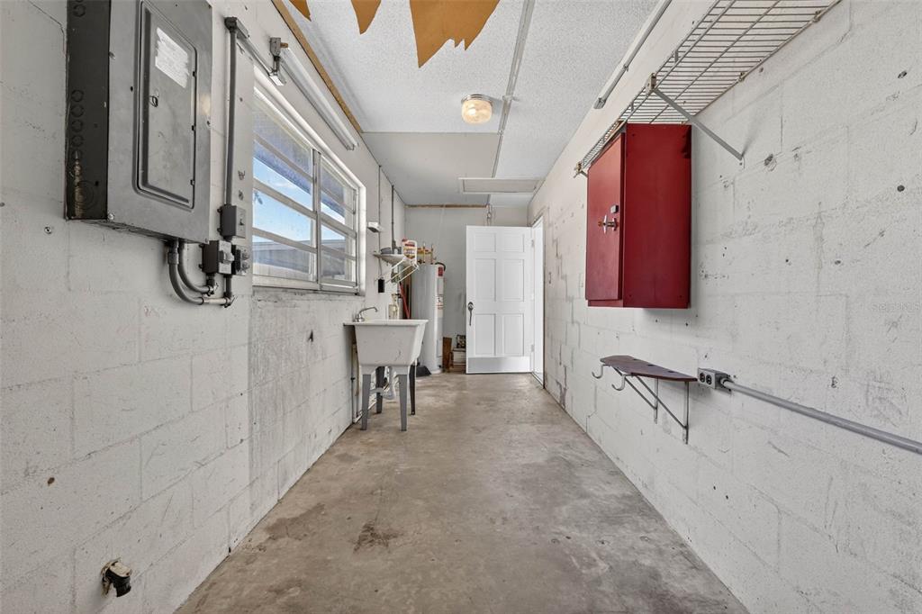 6411 Cromwell Road Lakeland, FL 33809 - Photo 33 of 42